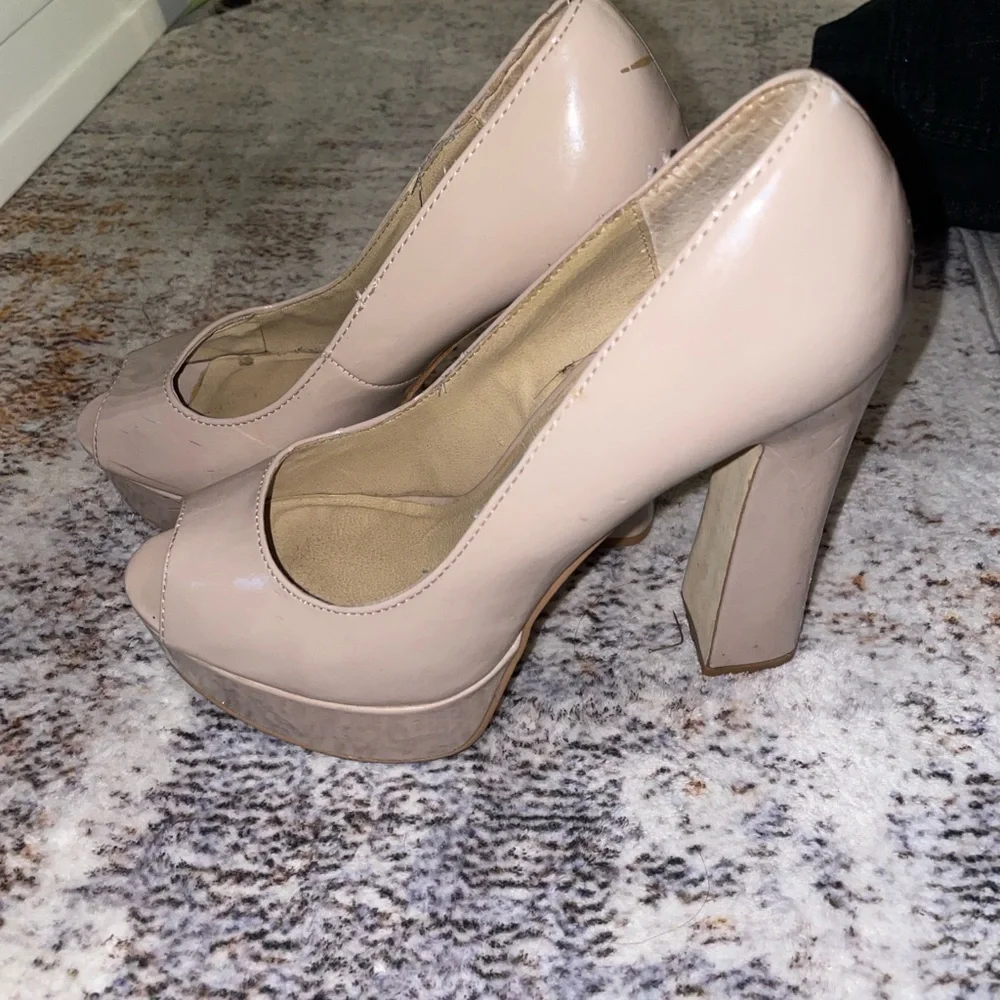 Steve Madden Blush Peep Toe Heels - Picture 4 of 4